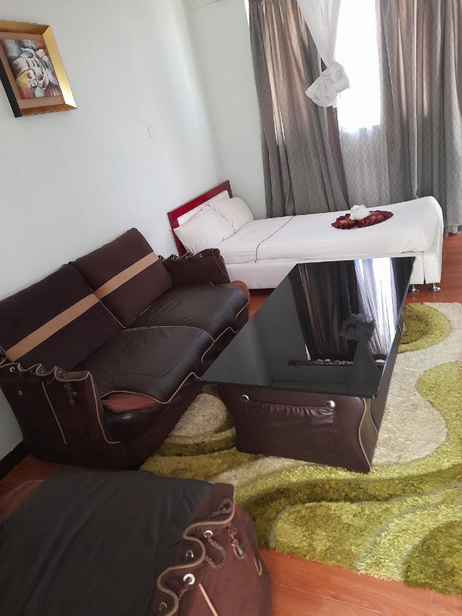 Rahnile Hotel Bahir Dar Exterior photo